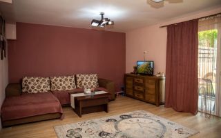 Chirie - La 10 minute de Rond Agronomie-Casa cu 4 camere /120mp/zona Breazu - Poză 1