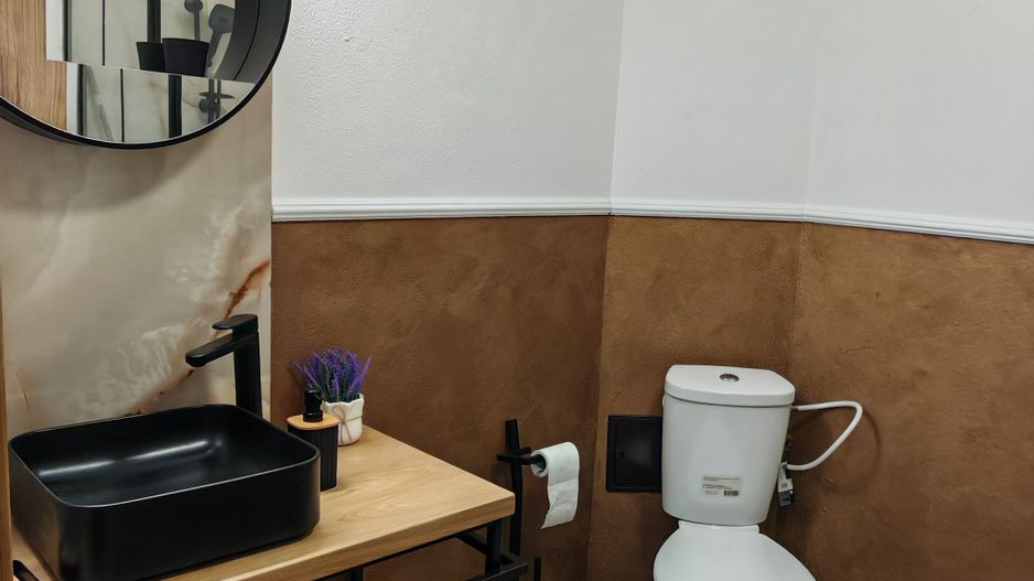 COMISION 0. Corp de casa,Carpatilor intrare in Racadau,P+E,4 camere. - Poză 17