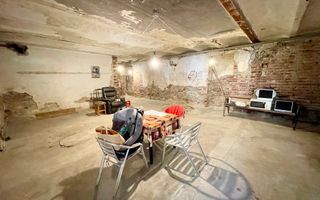 Spațiu comercial 70 mp, zona Ultracentrală! Negociabil - Poză 4