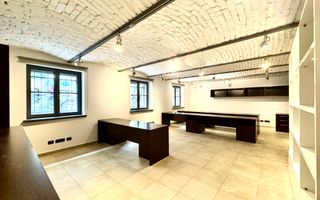 Spațiu de Birouri Elegant în Clădire Istorică Renovată – Piața Unirii, - Poză 2