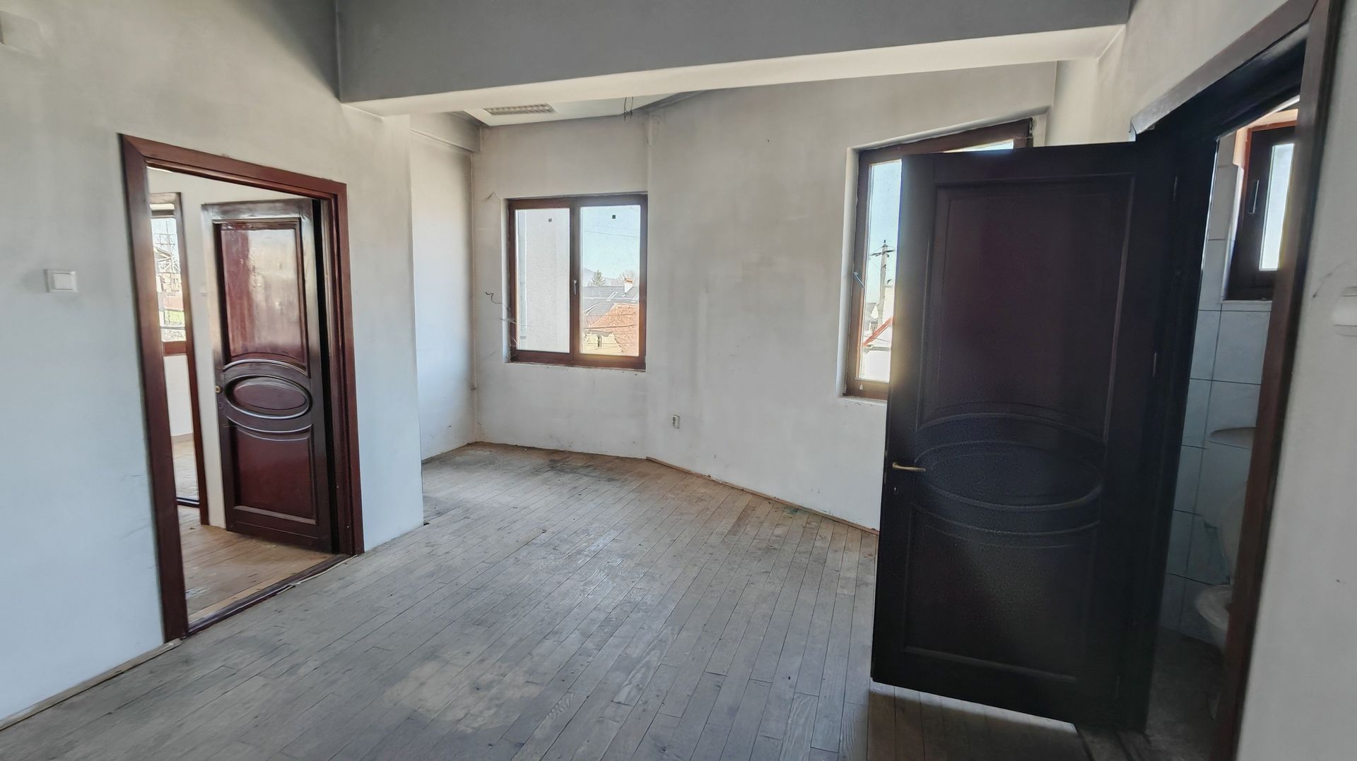 Cladire P+4 Rasnov- Central, IDEAL INVESTITIE. - Poză 21