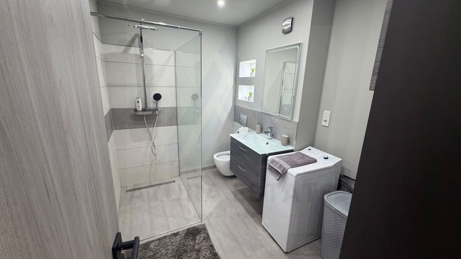 Apartament Premium 3 camere parcare privata etaj 2 Calea Surii Mici - Poză 12