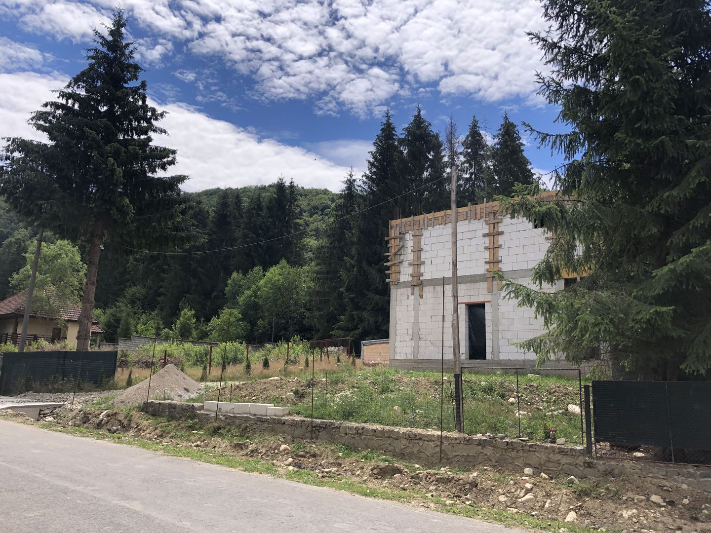 Hotel în constructie-Poiana Mărului plata in rate - Poză 3