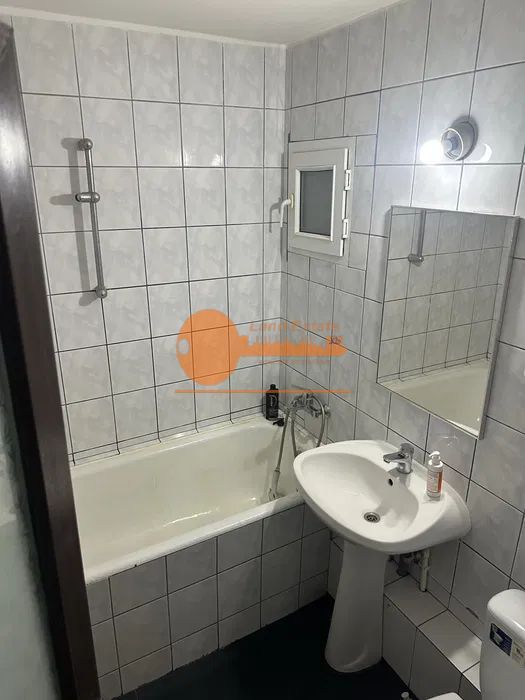 Garsoniera la 4 minute de Tramvai 41(Bloc Mixt) - Poză 4