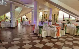{Afacere la Cheie} Complex Turistic | Cazare Salon Evenimente Terenuri - Poză 12