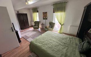 Casă / Vilă cu 5 camere zona Lunei - Poză 26