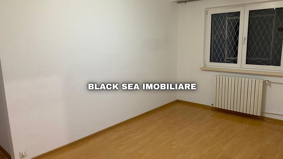 Apartament 3 camere de vânzare – Tomis Nord / Cireșica - Ocazie - Poză 1