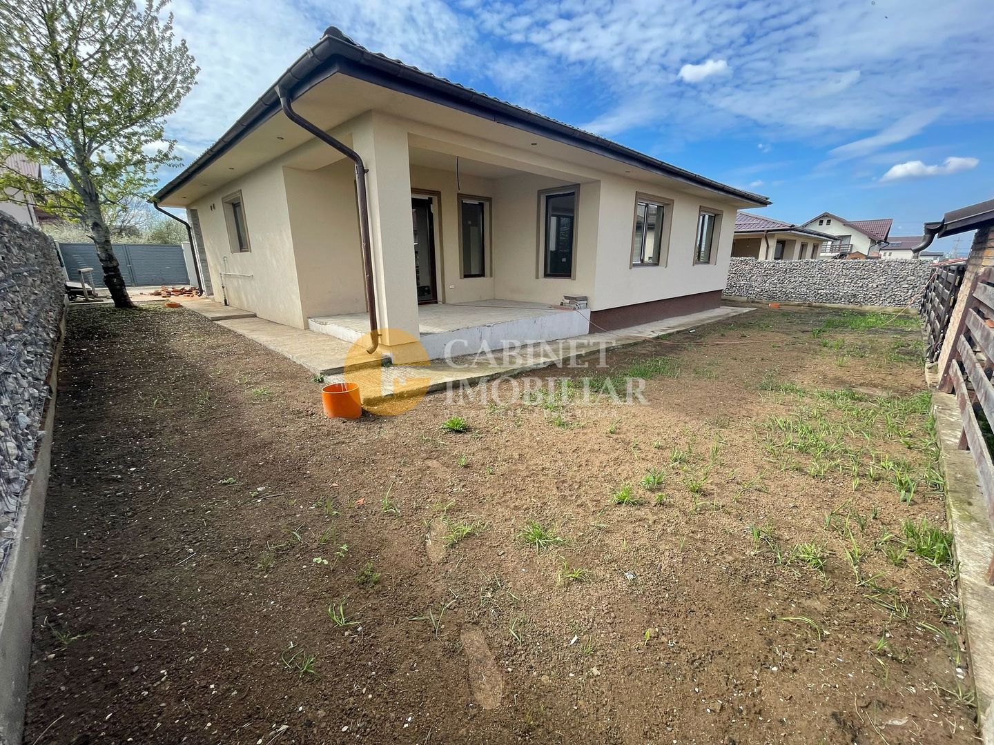 Casa individuala 4 camere 2 bai Visani - FINALIZATA - Poză 2