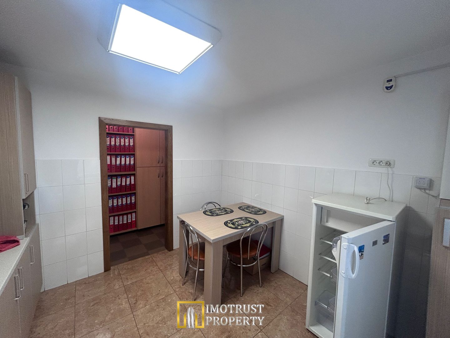 Spatiu de inchiriat - Poză 5