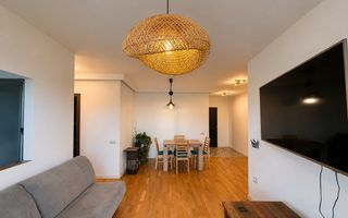 Apartament cu 3 camere, terasa 70mp, vedere panoramica - Poză 3