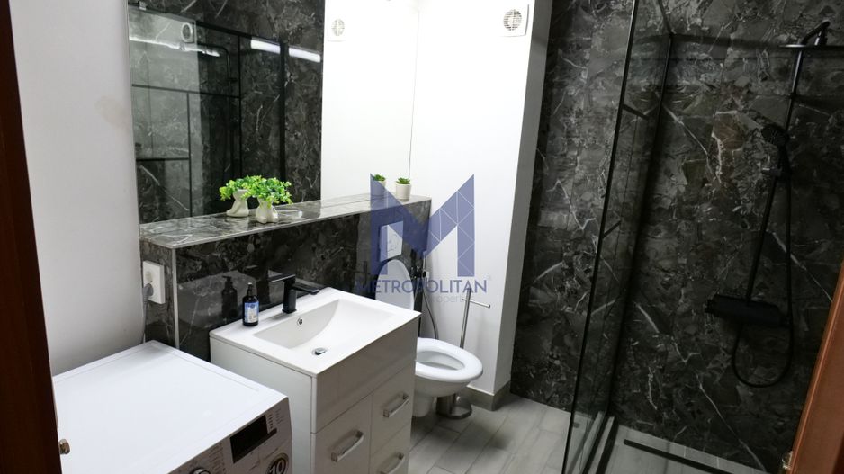 De închiriat apartament luminos 3 camere - Poză 9