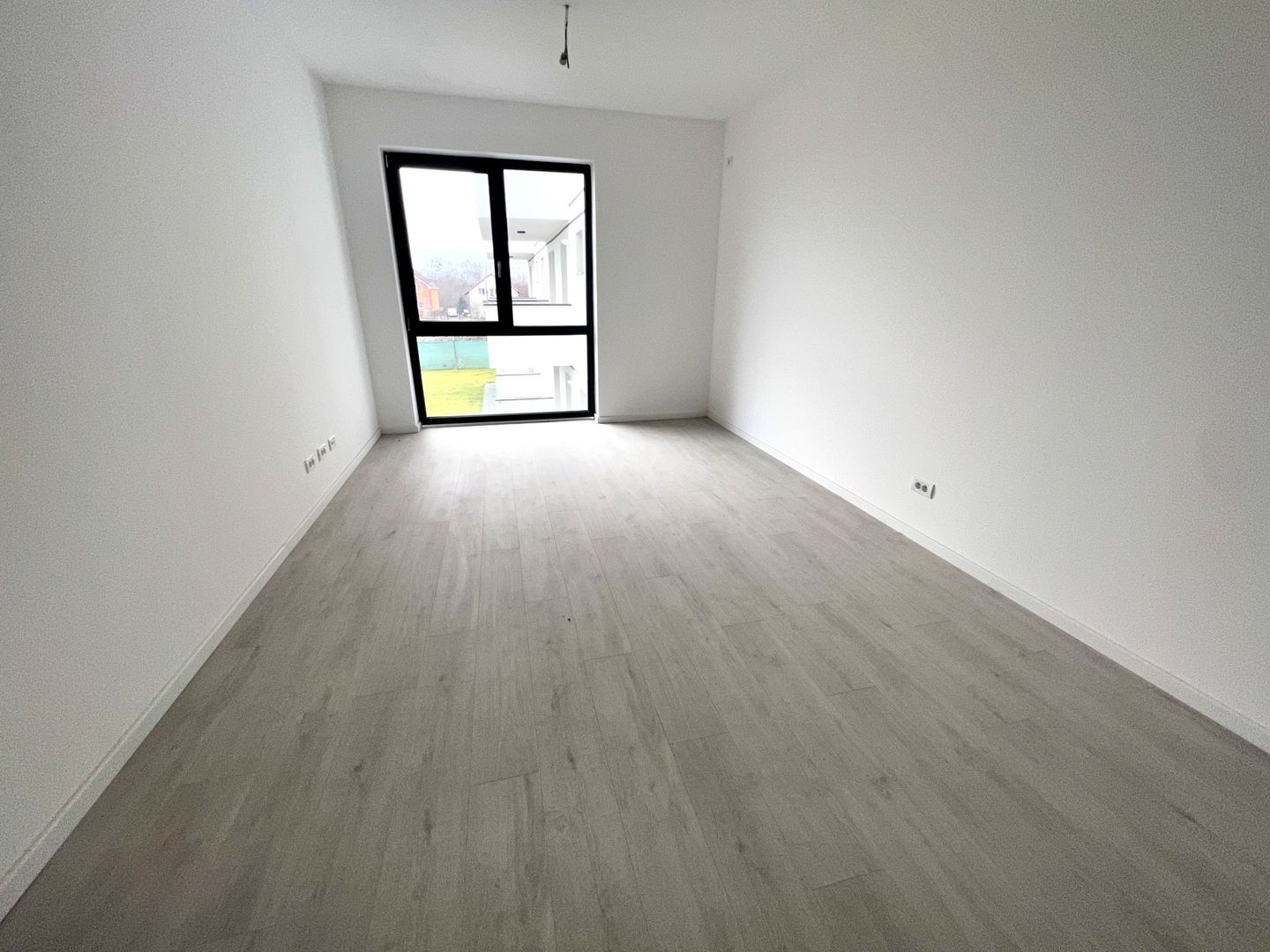 APARTAMENT CU 1 CAMERA - Poză 5
