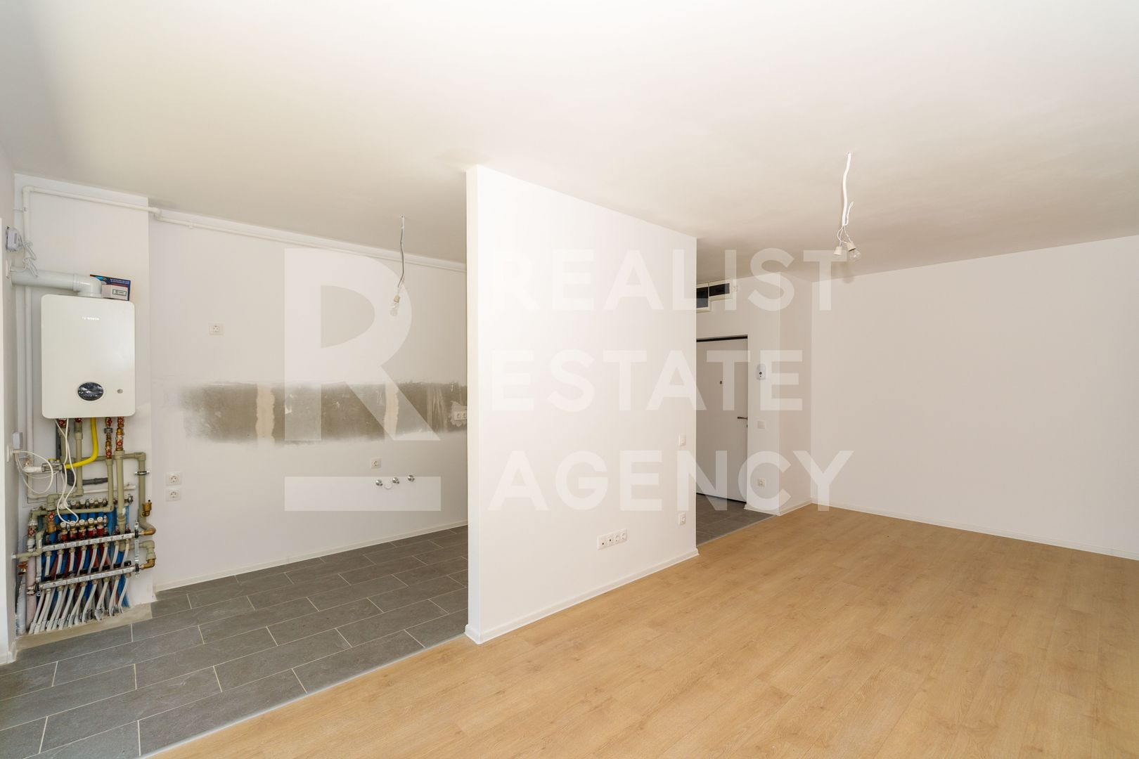 Vânzare, apartament cu 3 camere în zona Bucureștii Noi - Poză 4