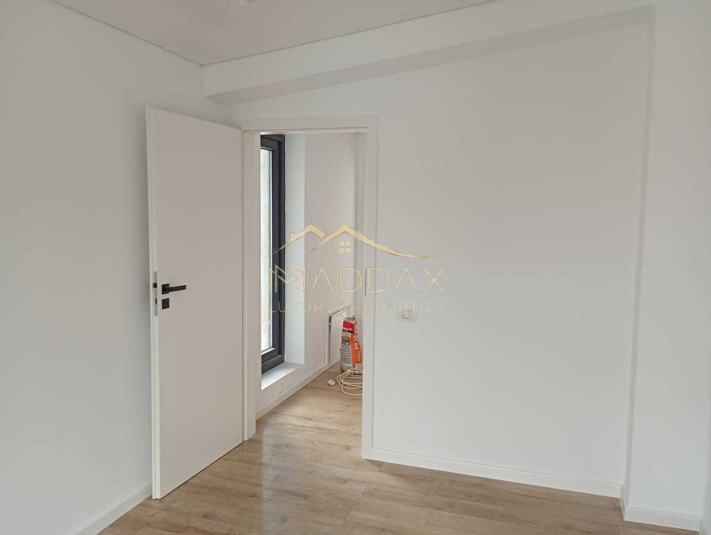 Sediul Ideal de Firmă: Duplex 4 Camere | 4 Terase Mari (70mp)| Parcare| Crângasi - Poză 5