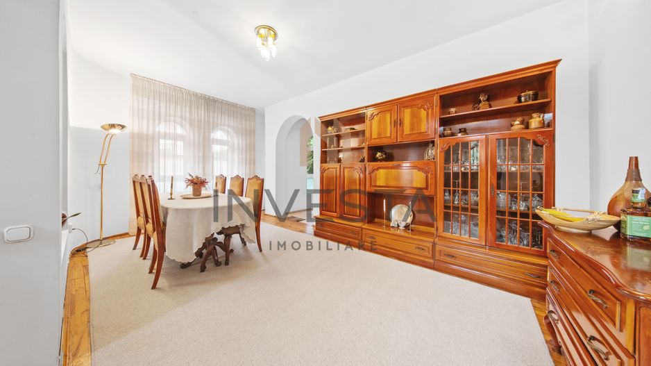 Vila ideala pentru locuința, clinica sau birouri! - Poză 8