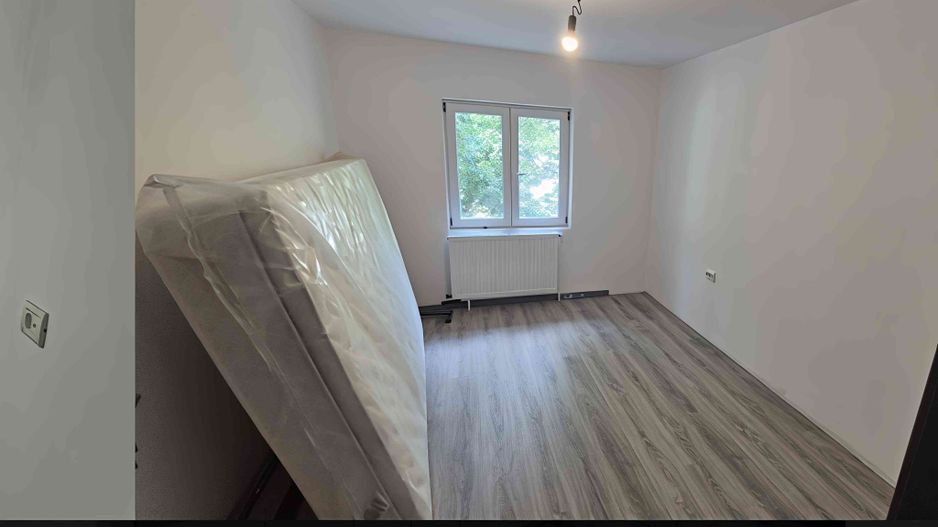 AP. 4 CAMERE - BOXA INCLUSA, PARCARE INCLUSA, CENTRALA, COMIS 0% - Poză 4