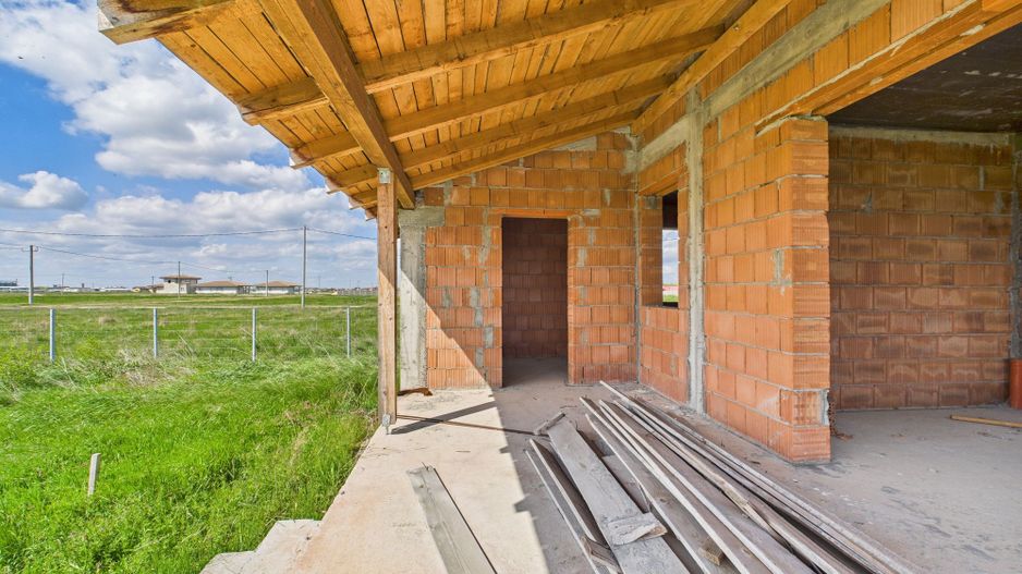 Casă la roșu, teren 600 mp, în Săcălaz - Poză 10