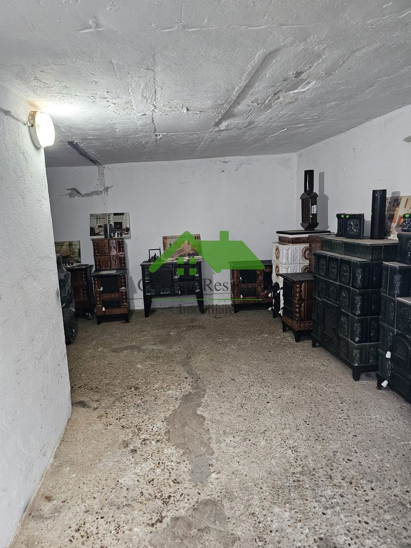 🏡 Casă cu demisol, parter și mansardă – Str. Victoriei, zonă centrală - Poză 11