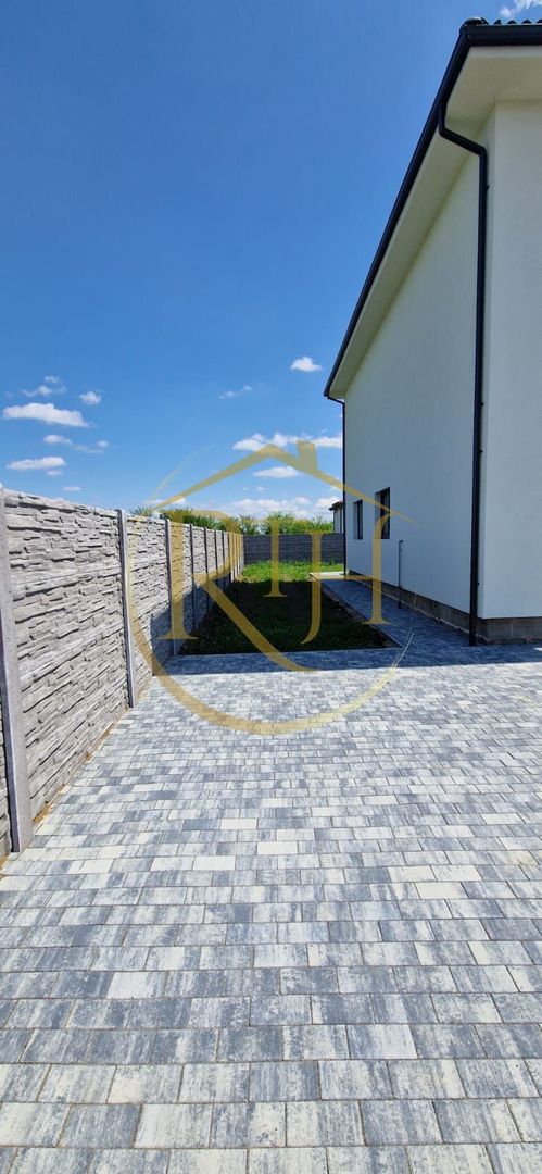 De vânzare - Duplex 5 camere  Mosnita Noua , comision ,,0'' - Poză 18