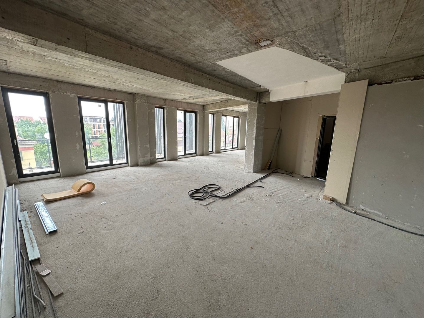 Cladire de birouri  Central pretabil activități medicale - Poză 26