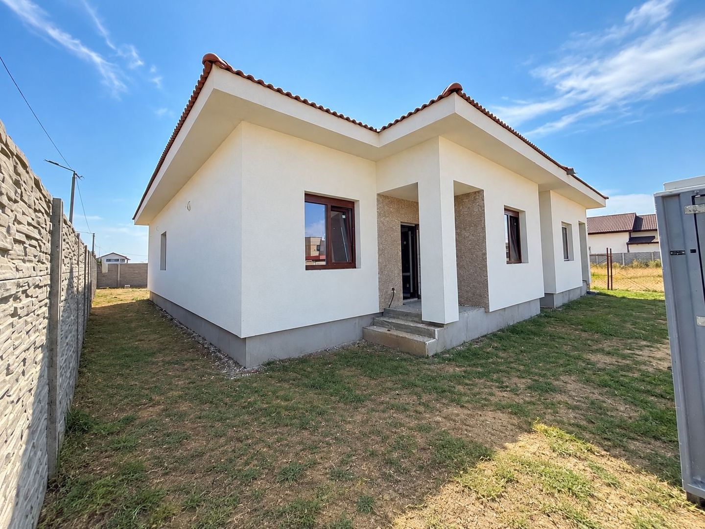 Giroc | Duplex pe parter | 3 dormitoare | Despartin prin dressing - Poză 2