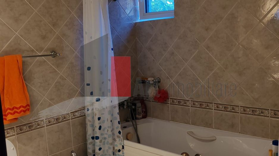Apartament 4 camere cu centrală - Vasile Lascar - Poză 13