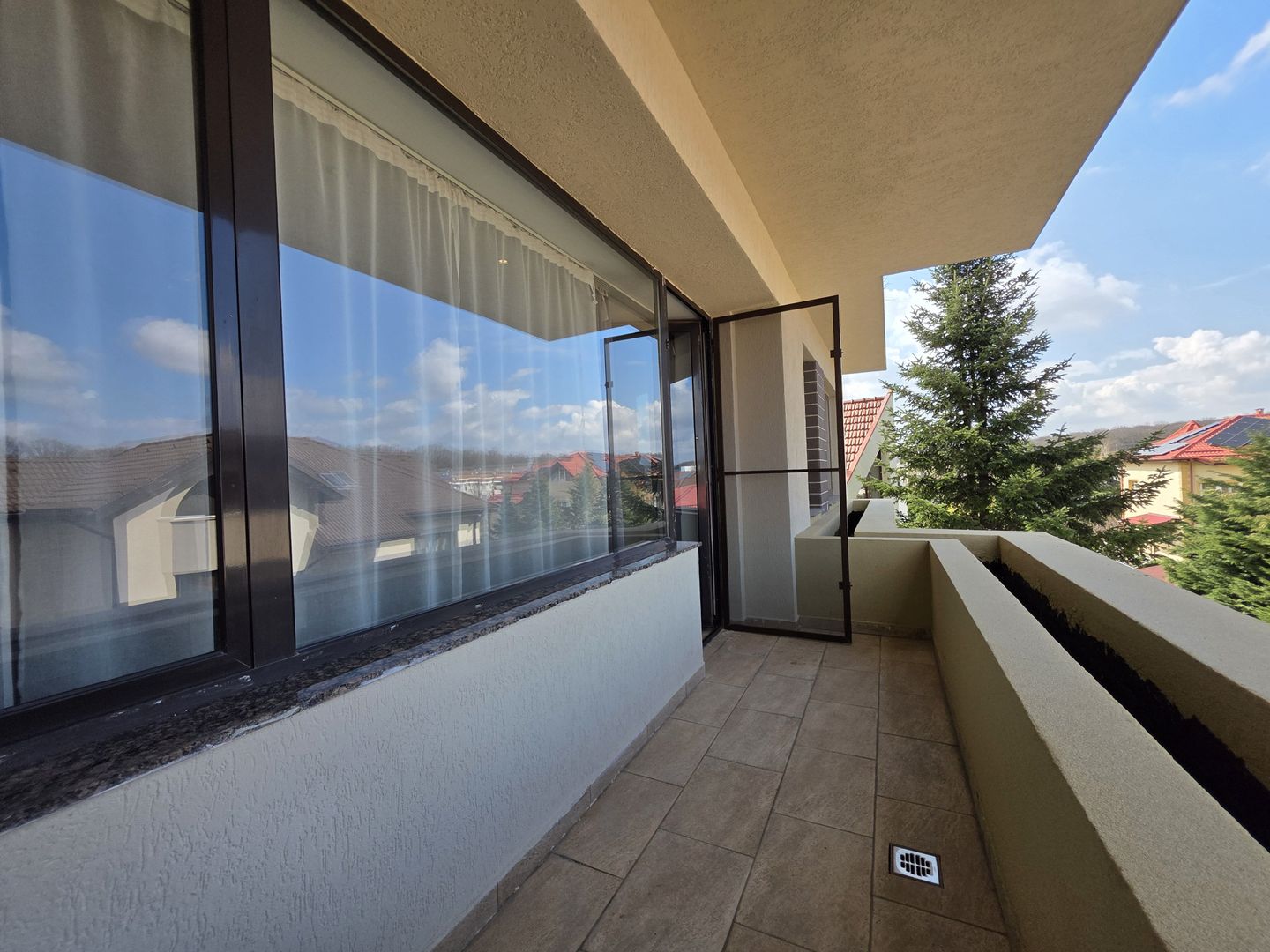 Inchiriere apartament 3 camere, 2 parcari in Iancu Nicolae! - Poză 4
