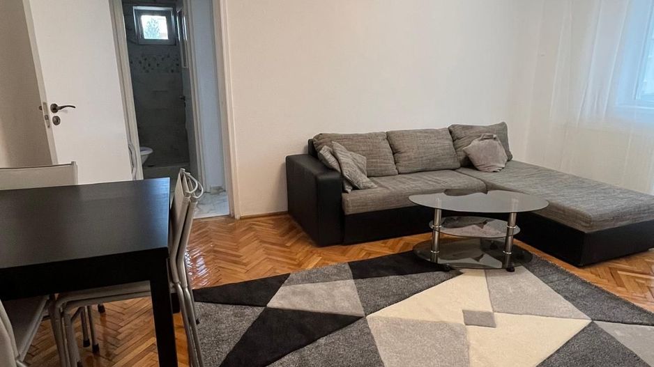 Apartament cu 3 camere mobilat,cartier Astra-Neptun - Poză 5