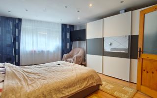 Casă 3 camere I Curte 814mp I Pivniță I Garaj I Axente Sever - Poză 5