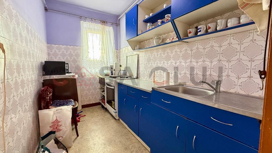 2 camere, decomandat, Baza Sportivă "La Terenuri"! - Poză 1