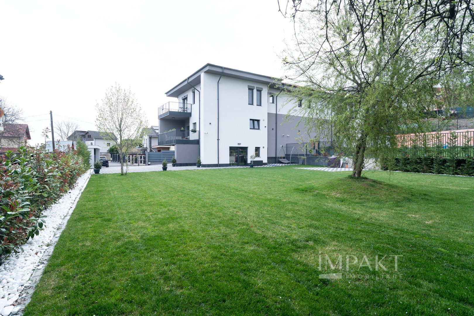 Vile elegante cu 800 m2 teren in cartierul Faget ! - Poză 1