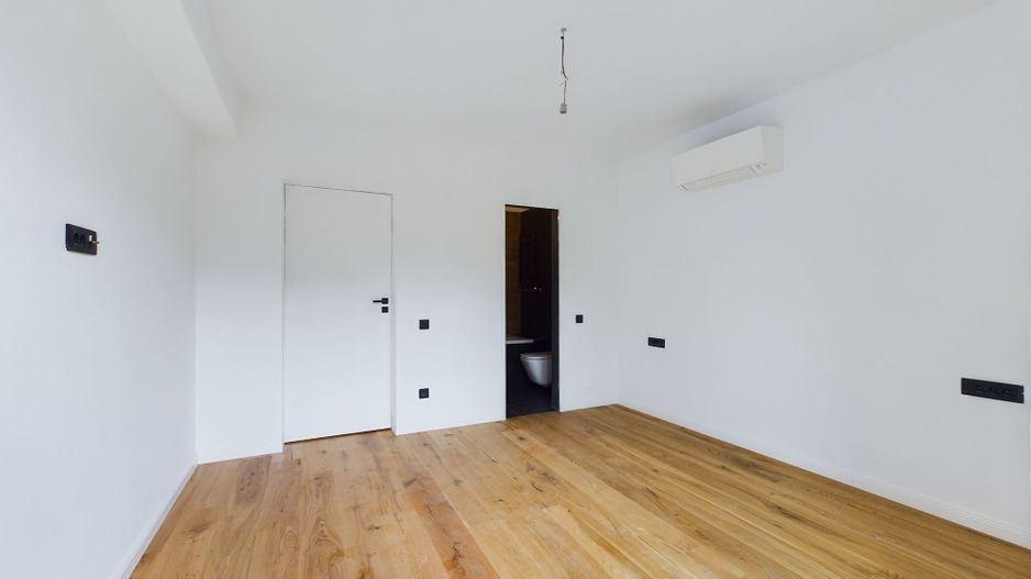 Apartament cu 3 camere si gradina proprie in Aviatiei - Poză 3