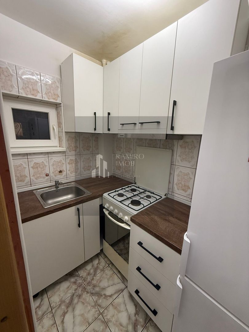 Apartament 2 camere semi-decomandat Salaj - Poză 3