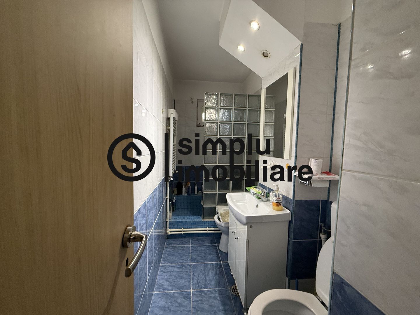 3 camere semidecomandate, et 3/4 - 115 000 Euro - Poză 7