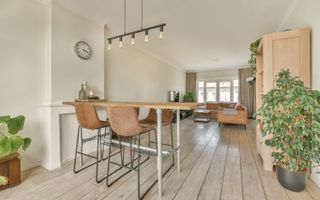 Apartament 3 camere 60 mp super oferta cu terasa frumoasa - Poză 2
