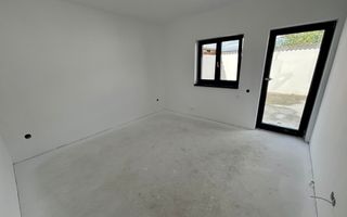 Casă INDIVIDUALĂ cu PIVNIȚĂ și POD în Sibiu - Poză 11