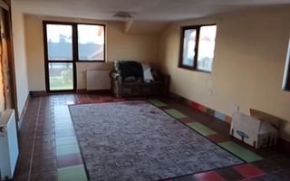 Casă de Vânzare | Șelimbăr  6 Camere | 178 MPU | Teren 210 MP - Poză 2
