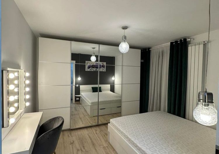 Apartament 3 camere si 2 locuri parcare in Titan langa metrou si parc - Poză 7