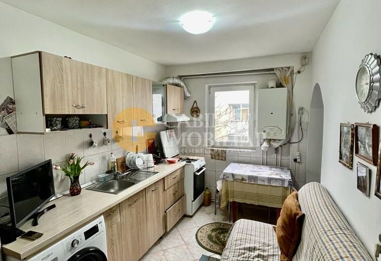 Nicolina 1 Apartament 2 Camere Decomandat  Etaj Intermediar - Poză 4