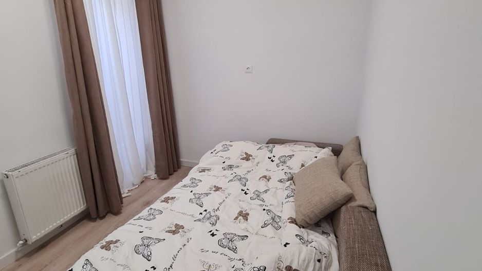 Apartament 3 camere - zona Sinaia - Poză 4