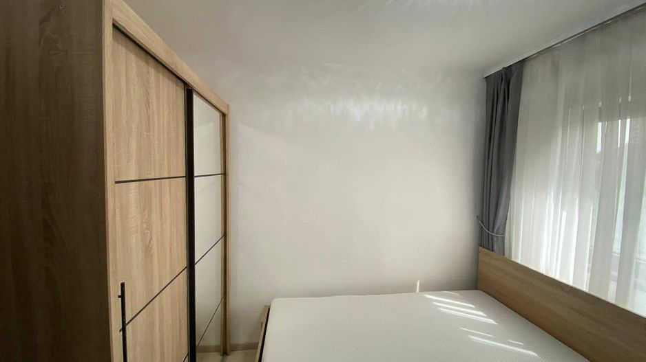 De închiriat – Apartament modern cu 3 camere | Zona Centrală | Str. General Magh - Poză 4