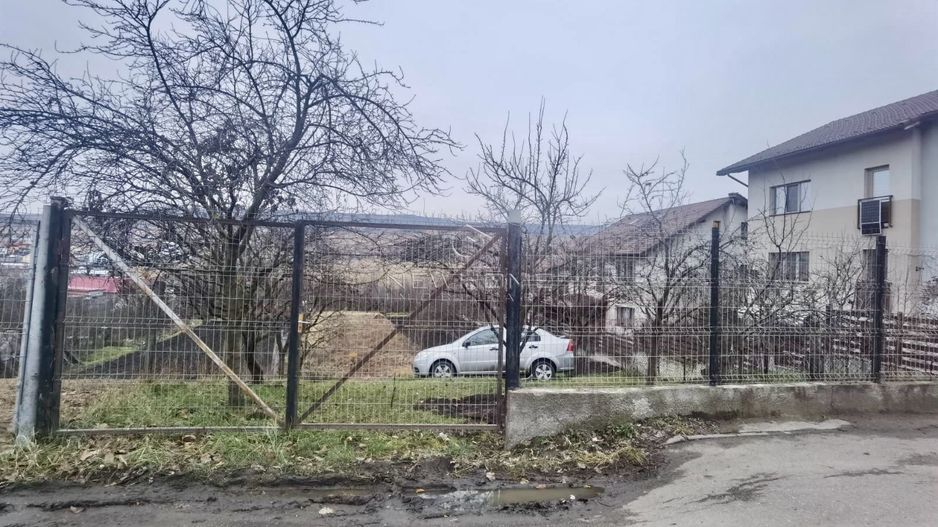 Teren intravilan 1250 mp Strada Oasului / Iris - Poză 2