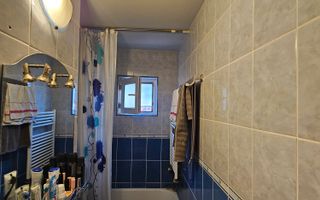 Vand apartament cu 2 camere - Poză 7