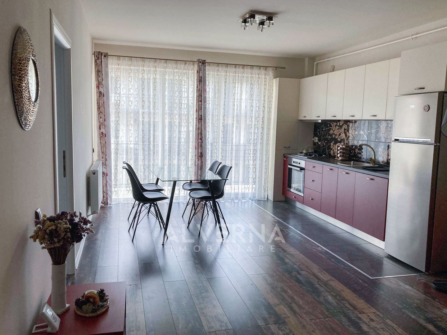 Apartament 2 camere, la cheie, 47 mp, balcon 13 mp, garaj, zona VIVO - Poză 6