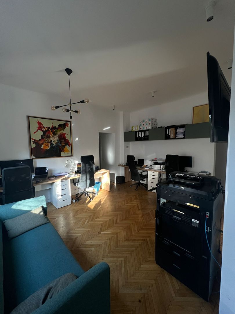 SPATIU DE BIROURI | ARCUL DE TRIUMF | MOBILAT | GRADINA CU TERASA - Poză 4