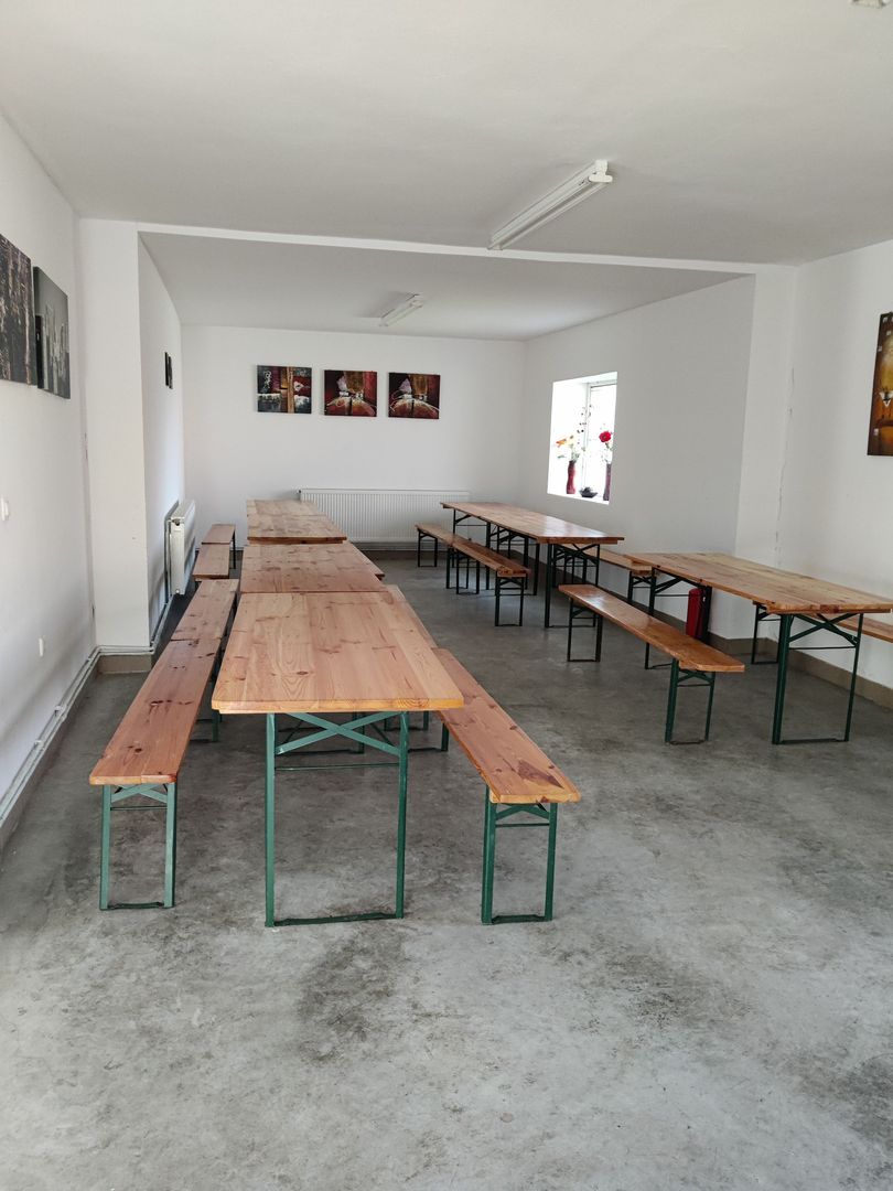 IDEAL PENTRU GRADINITA/SCOALA /AZIL BATRANI / ORFELINAT - Poză 28