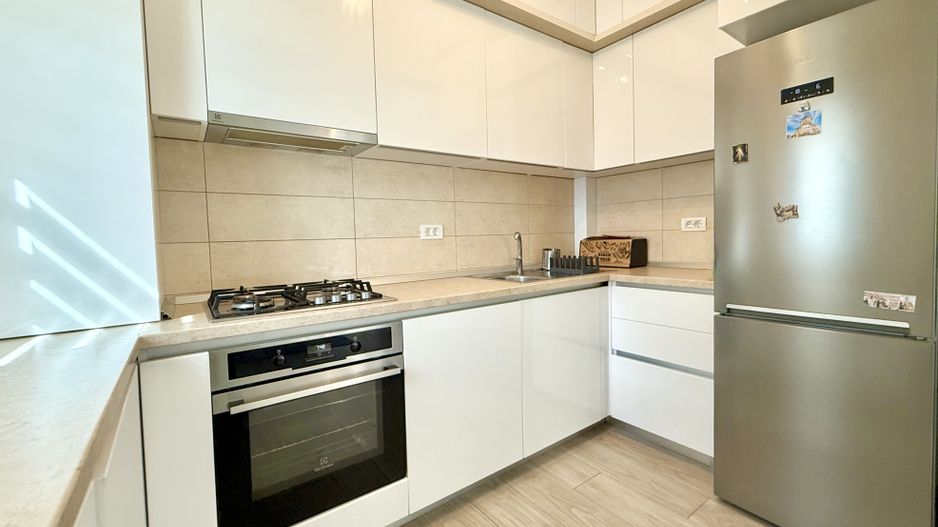 De închiriat apartament 3 camere cu gradină în Dumbrăvița - Poză 7