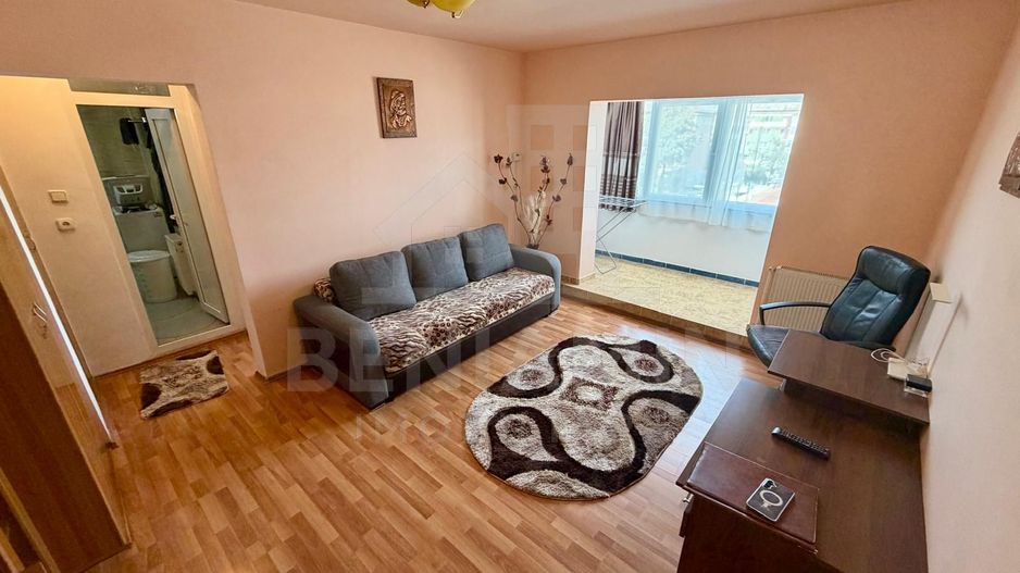Apartament doua camere - centrala termica - Kaufland Craiovita etaj 3 - Poză 1