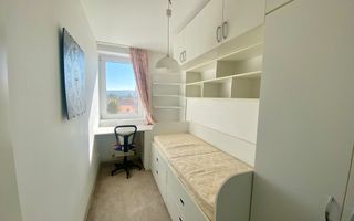 Apartament 3 Camere, Renovat, Complet Mobilat, Central - Poză 2