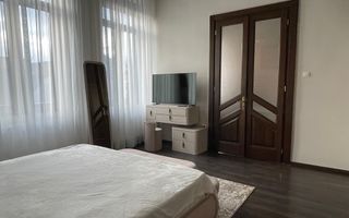 Proprietate Exclusivistă | Apartament la Casă | Ultracentral | Oradea - Poză 4
